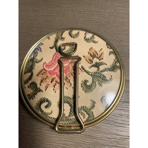 Metal Folding Travel Double Hand Mirror w/Stand 3 1/2 Round Floral Vintage - Picture 7 of 8